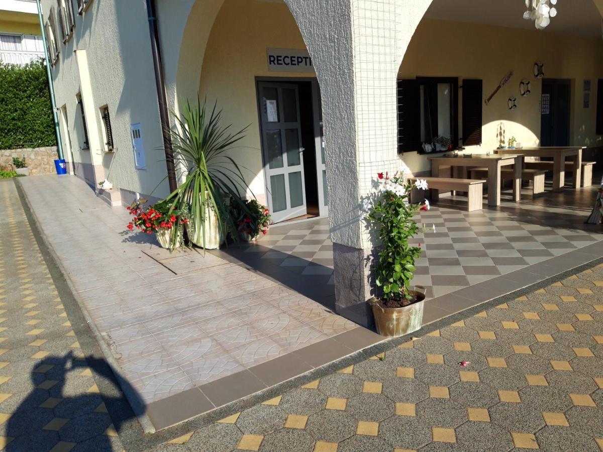 Hostel Marinus Sveti Vid-Miholjice Kültér fotó