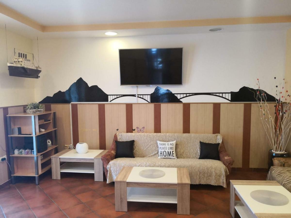 Hostel Marinus Sveti Vid-Miholjice Kültér fotó